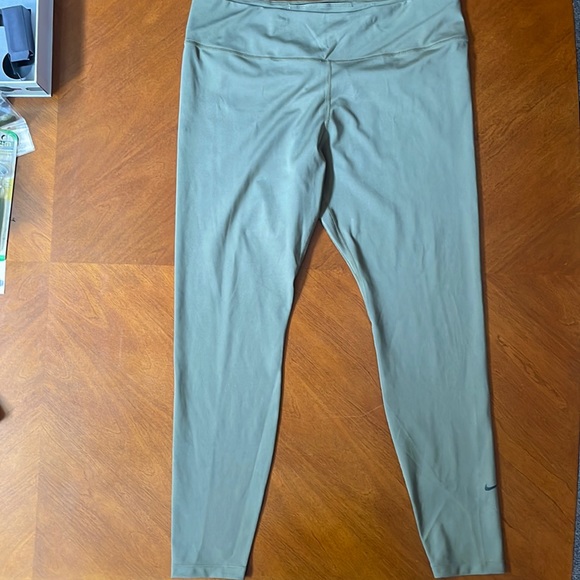 Nike, One Dri-Fit mid rise, Full length , Olive XXL - Picture 2 of 3